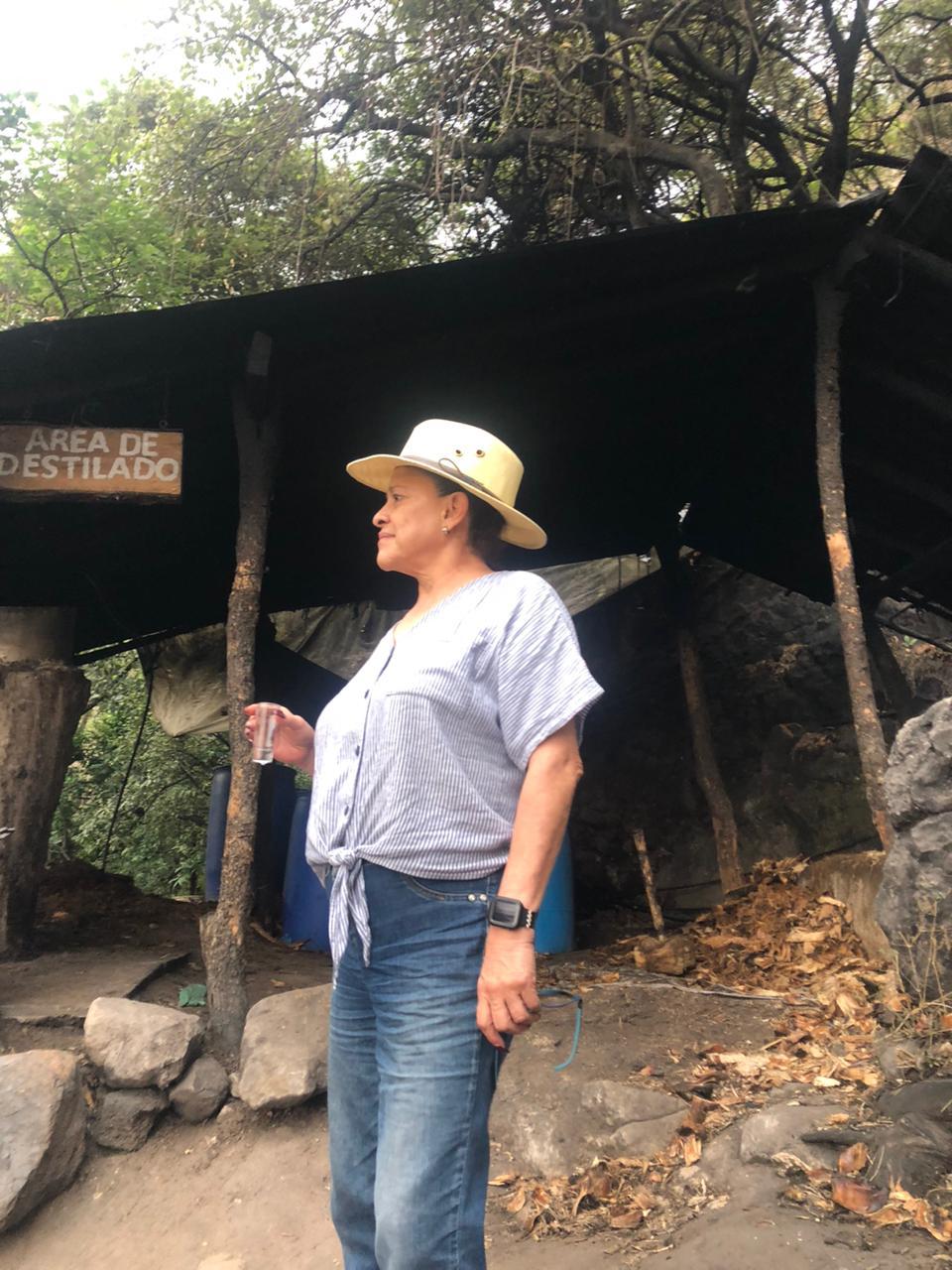 Mezcal Artesanal Michoacano ENSAMBLE Barril y Espadín